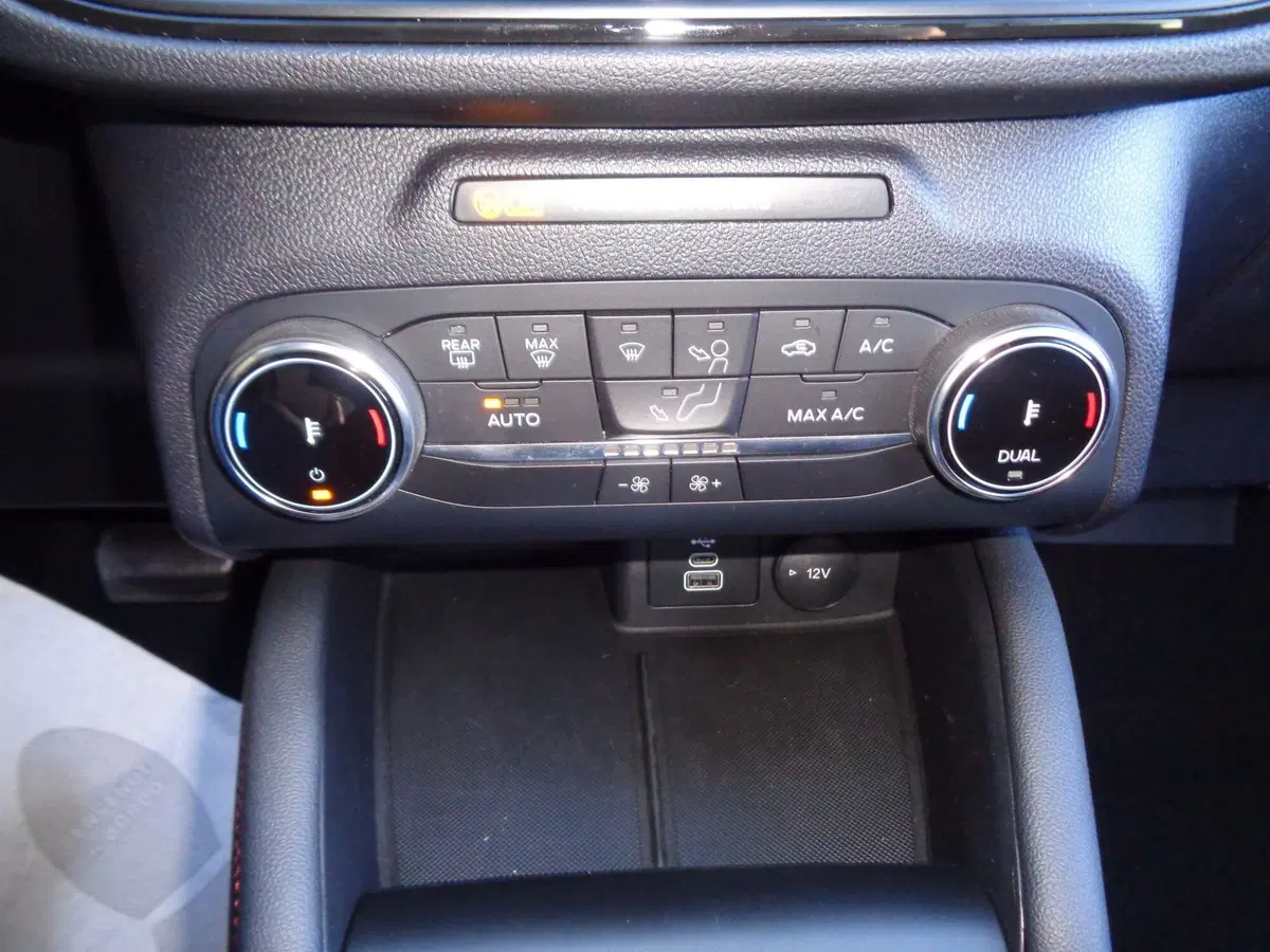 Ford Kuga usata a Treviso (17)