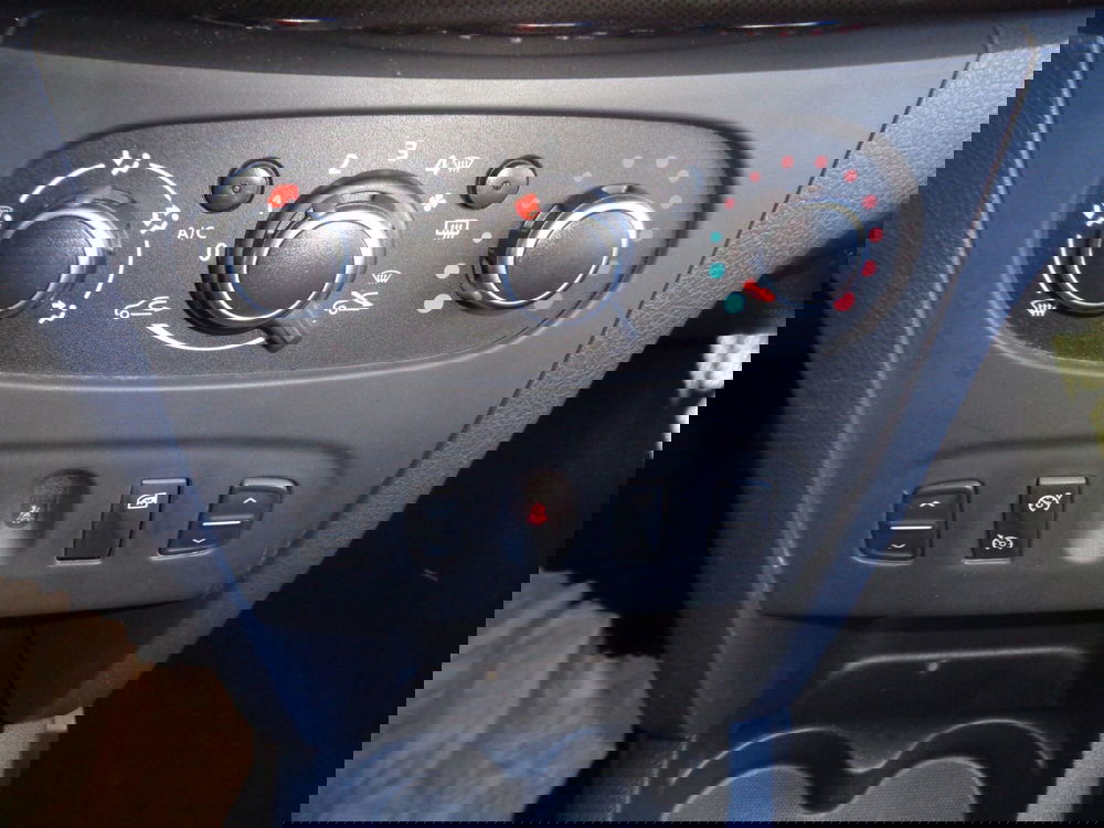 Dacia Sandero usata a Treviso (15)