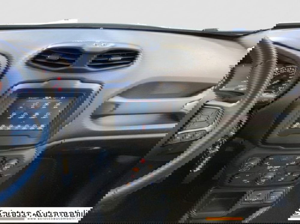 Jeep Renegade usata a Messina (17)