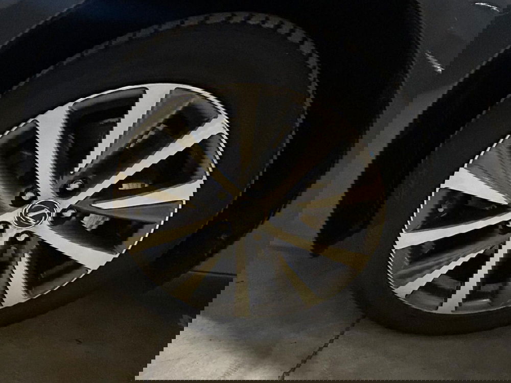 Lexus ES usata a Bergamo (15)