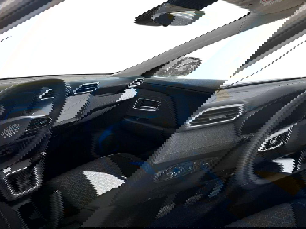 Mg ZS nuova a Monza e Brianza (9)