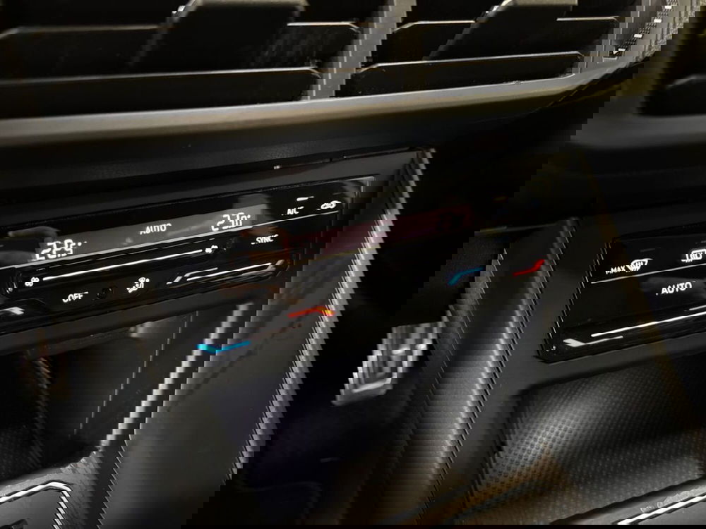 Volkswagen Taigo usata a Prato (15)