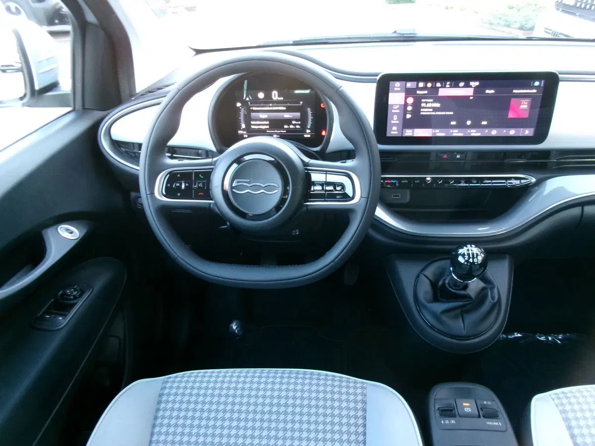 Fiat 500 nuova a Venezia (14)