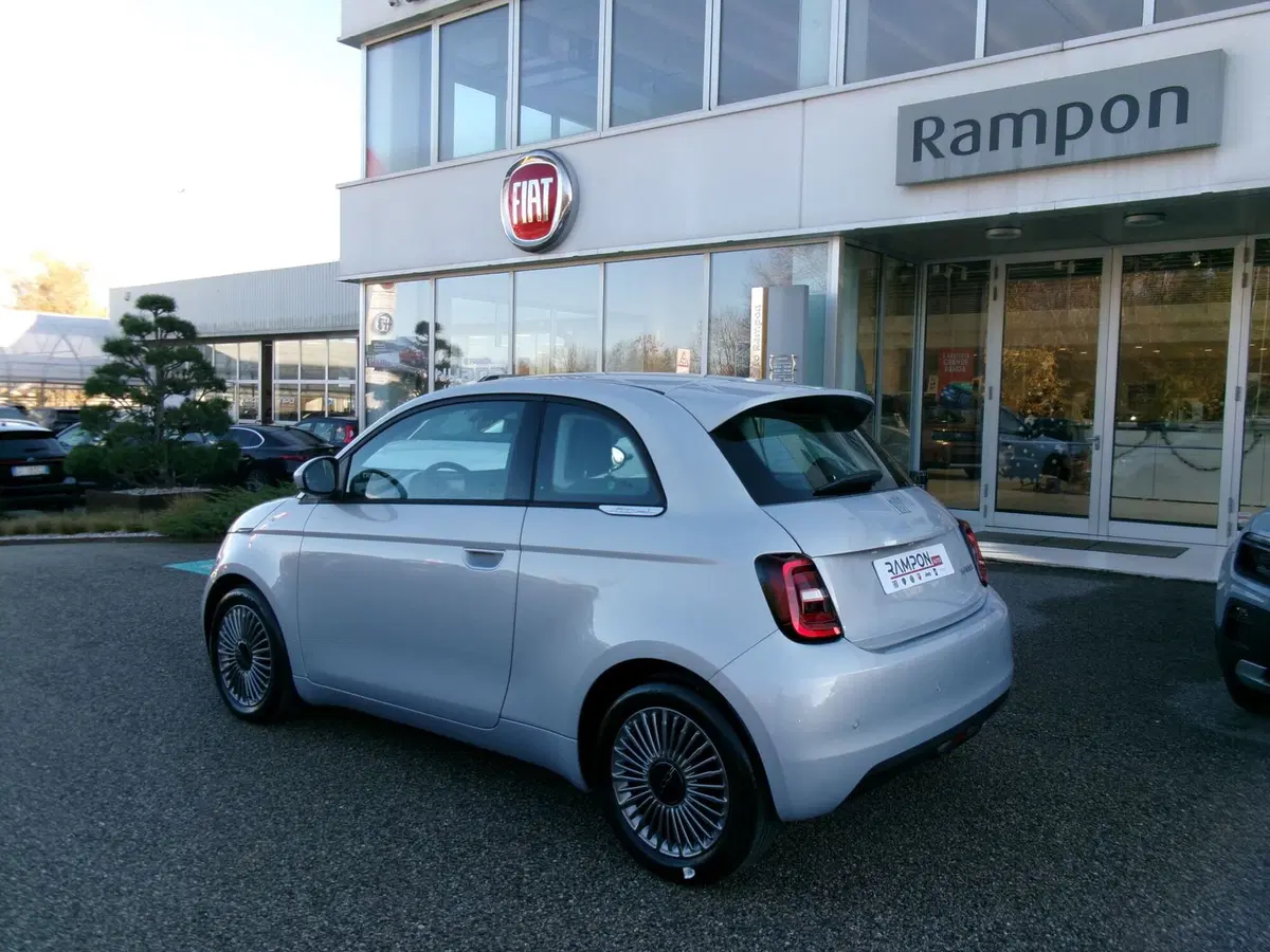 Fiat 500 nuova a Venezia (5)