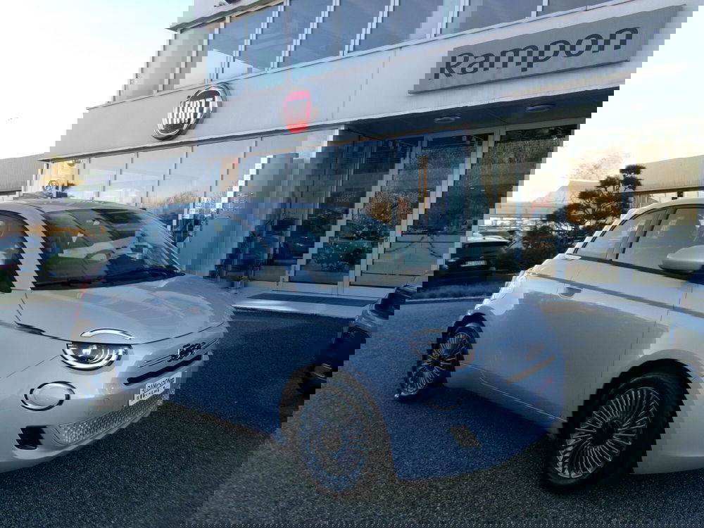 Fiat 500 nuova a Venezia (6)