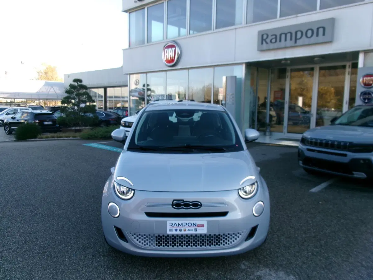 Fiat 500 nuova a Venezia (7)