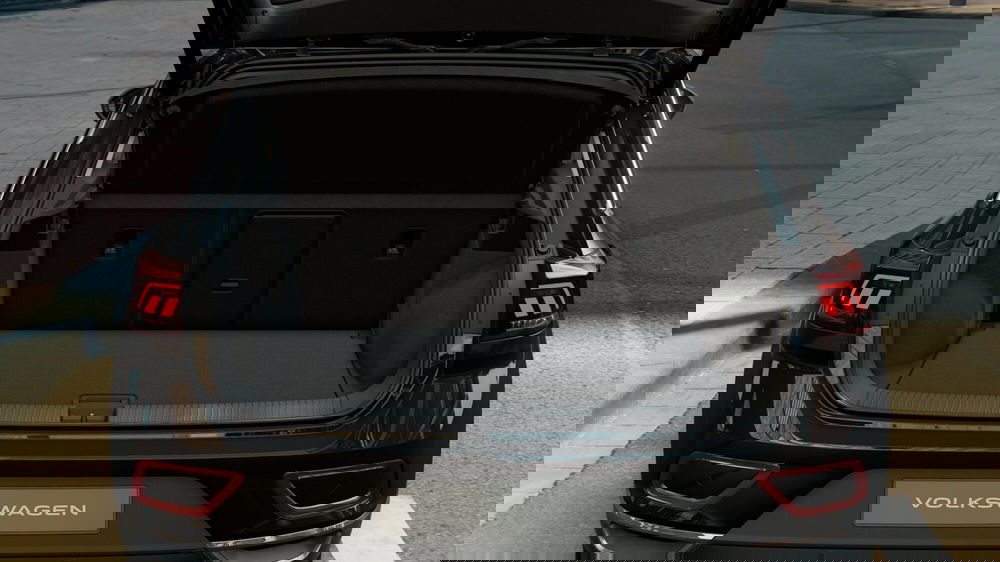 Volkswagen T-Roc nuova a Catanzaro (8)