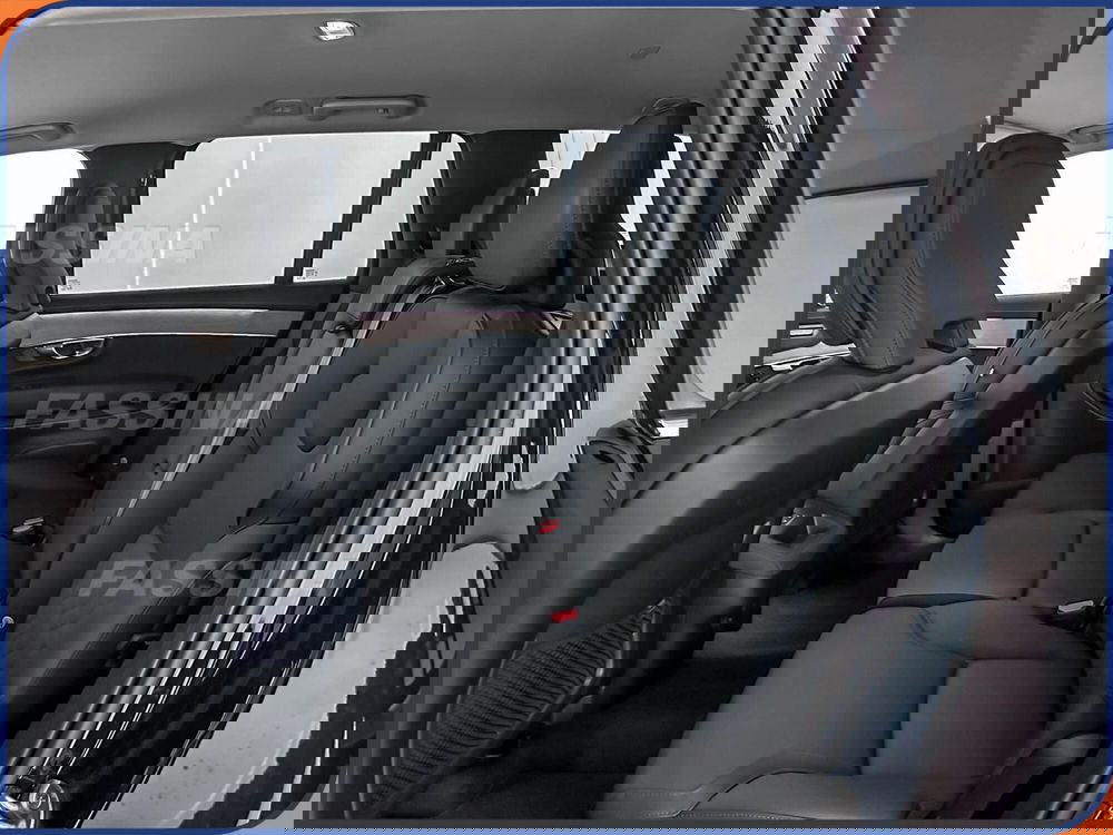 Volvo XC90 usata a Milano (10)
