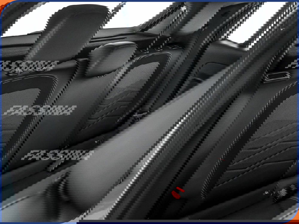 Jeep Avenger nuova a Milano (11)