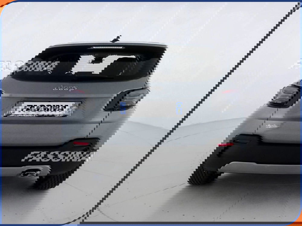 Jeep Avenger nuova a Milano (4)