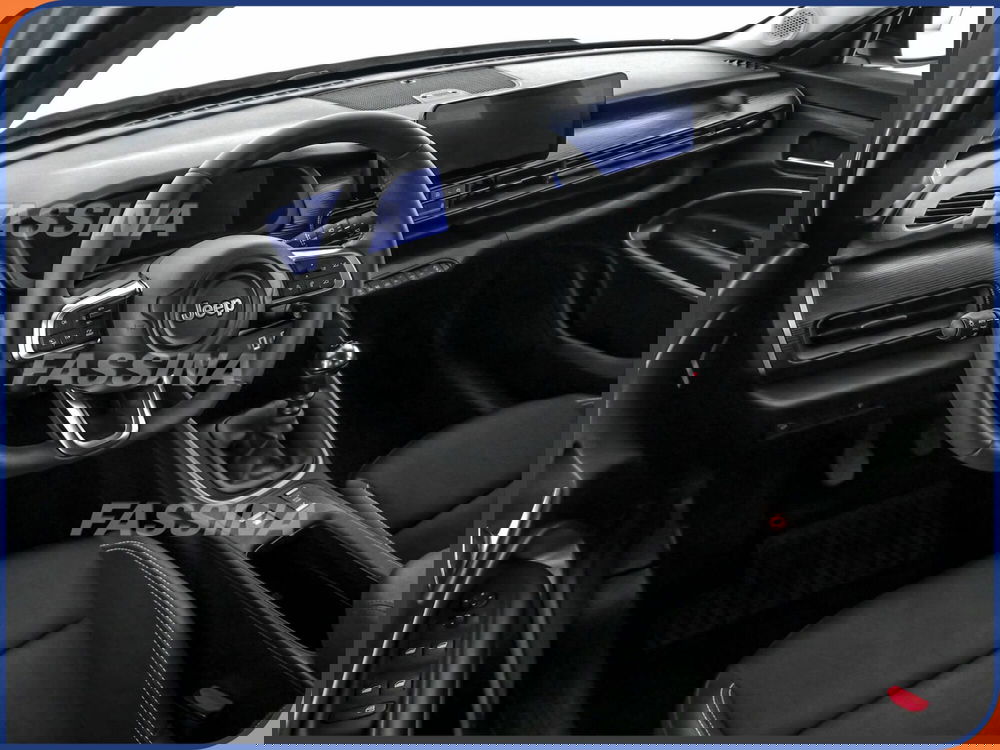 Jeep Avenger nuova a Milano (8)