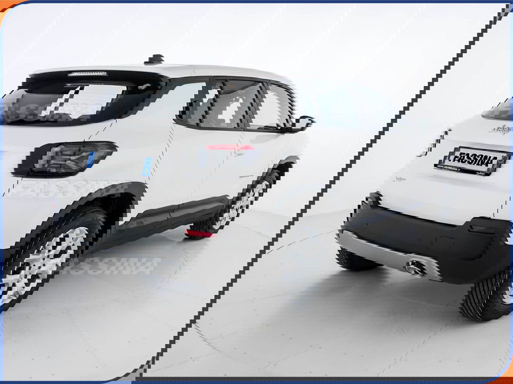 Jeep Avenger nuova a Milano (6)