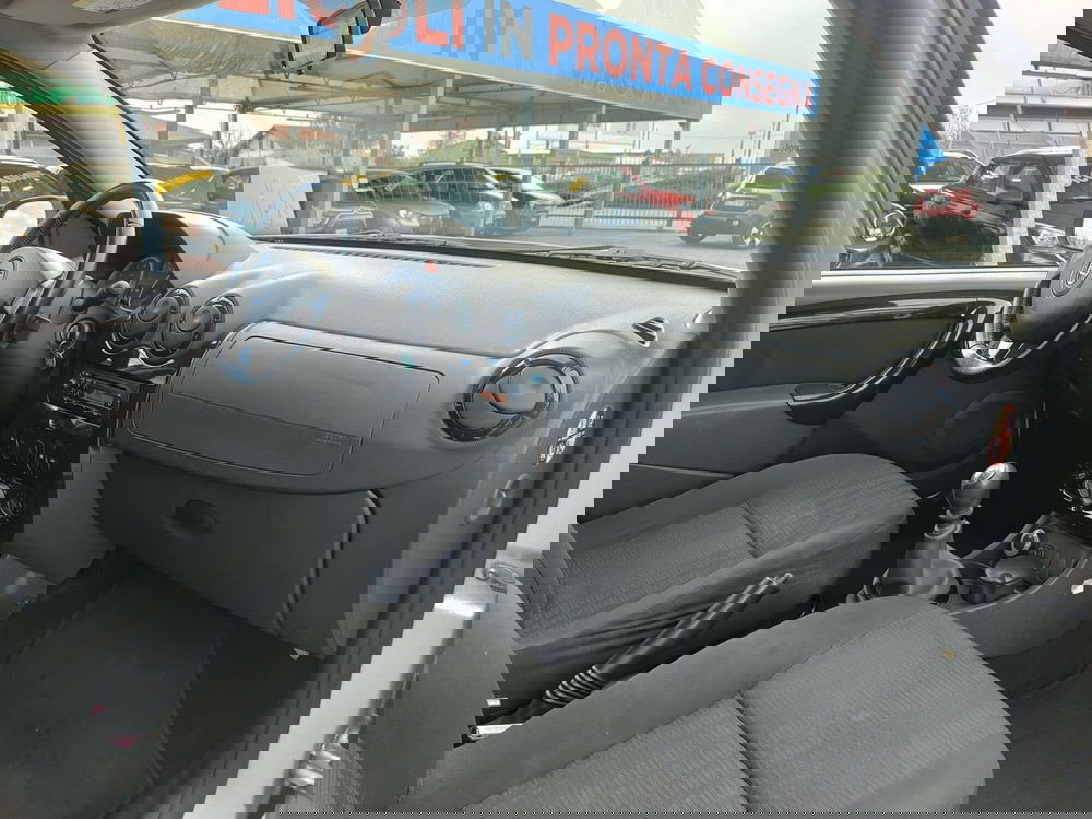 Dacia Duster usata a Torino (15)