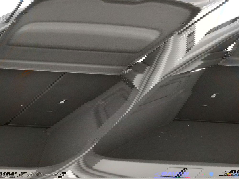 Lancia Ypsilon nuova a Padova (12)