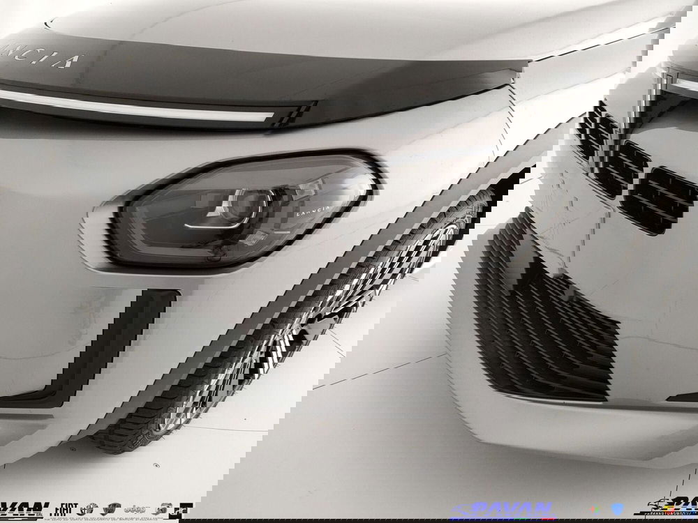 Lancia Ypsilon nuova a Padova (20)