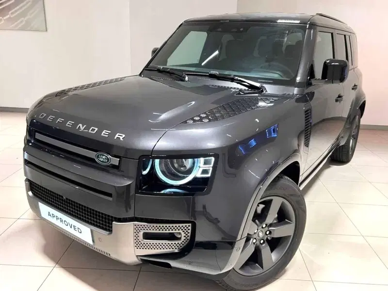 Land Rover Defender nuova a Napoli