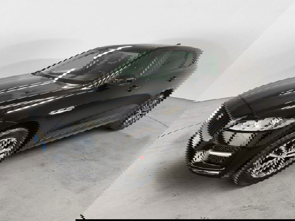 Jaguar F-Pace usata a Arezzo (3)