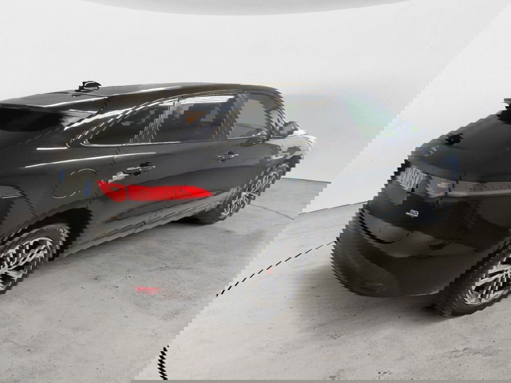 Jaguar F-Pace usata a Arezzo (6)