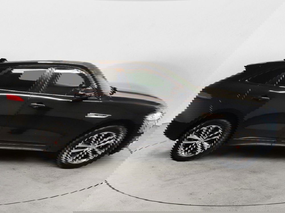 Jaguar F-Pace usata a Arezzo (8)