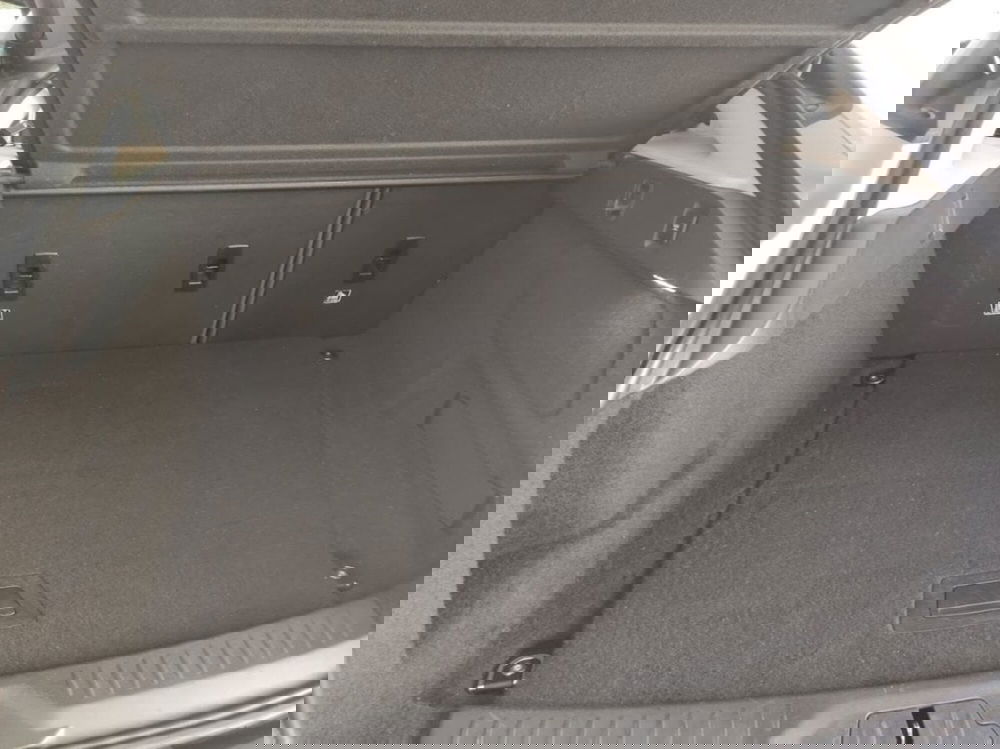 Jaguar I-Pace usata a Verbano Cusio Ossola (14)