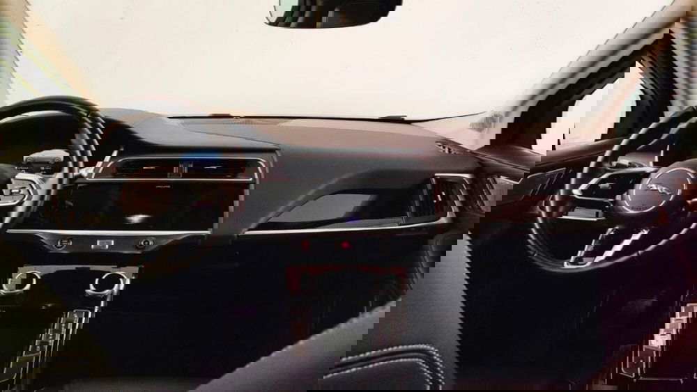 Jaguar I-Pace usata a Verbano Cusio Ossola (4)