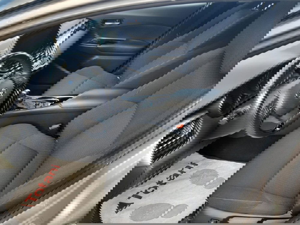 Toyota Toyota C-HR usata a L'Aquila (16)