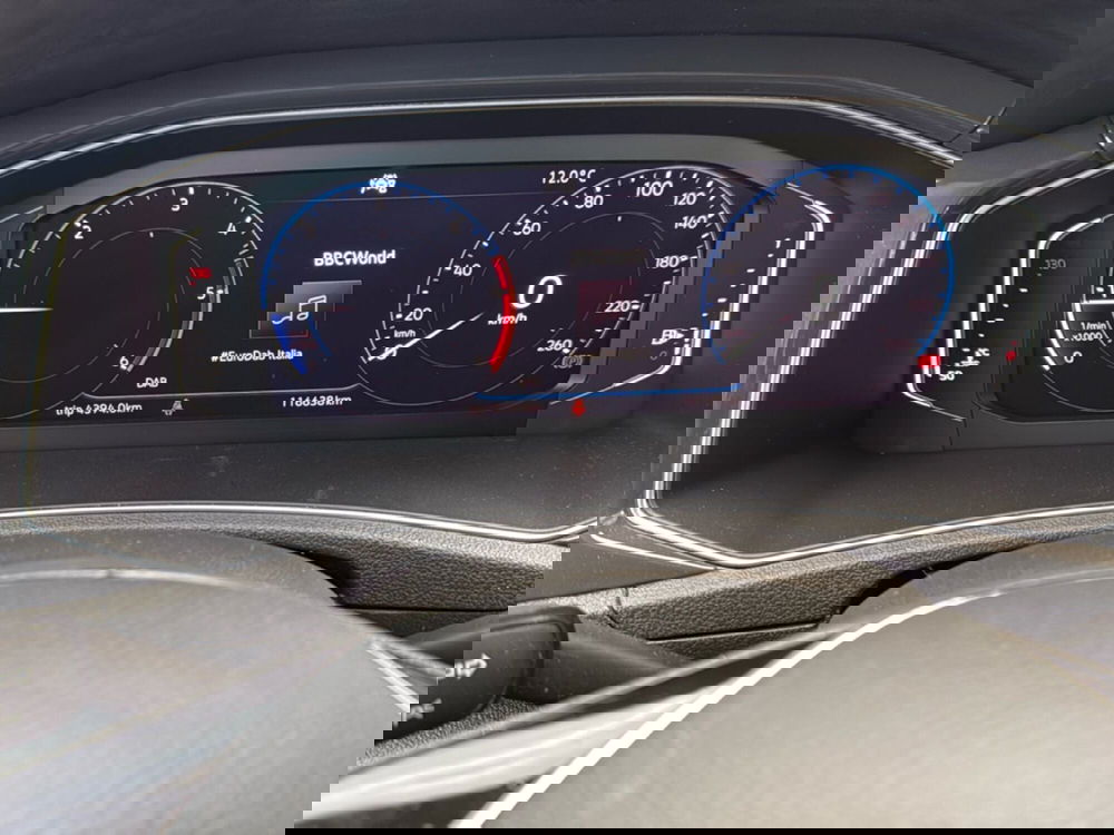 Volkswagen T-Roc usata a Reggio Calabria (13)