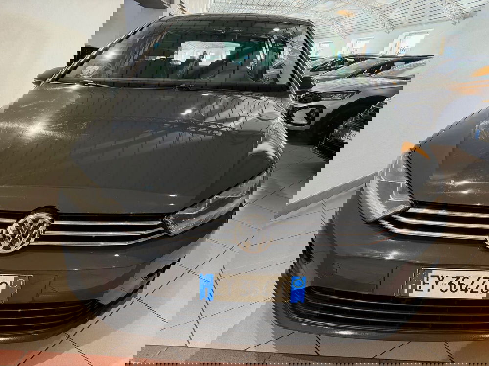 Volkswagen Golf usata a Genova (8)