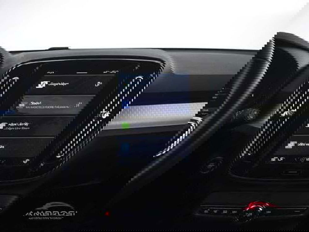 Volvo XC40 usata a Perugia (18)