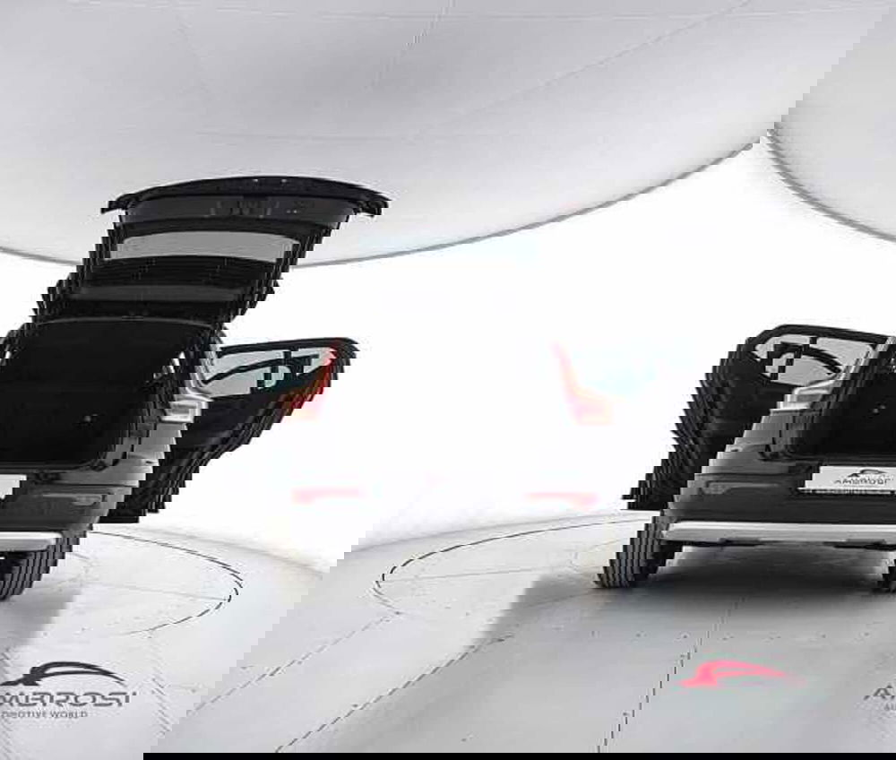 Volvo XC40 usata a Perugia (7)