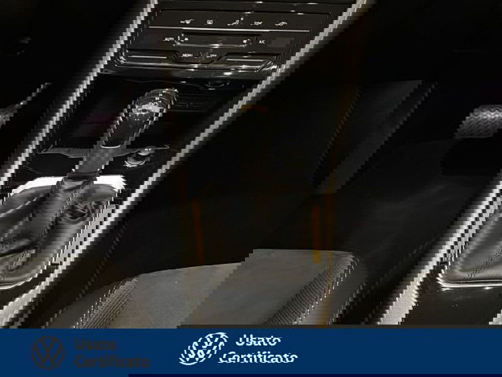 Volkswagen T-Roc usata a Vicenza (10)