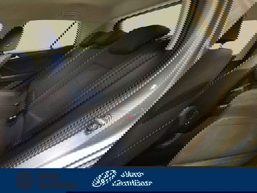 Volkswagen T-Roc usata a Vicenza (12)