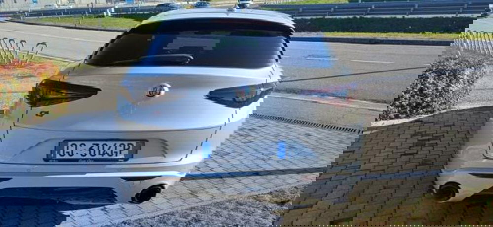 Alfa Romeo Stelvio usata a Padova (8)