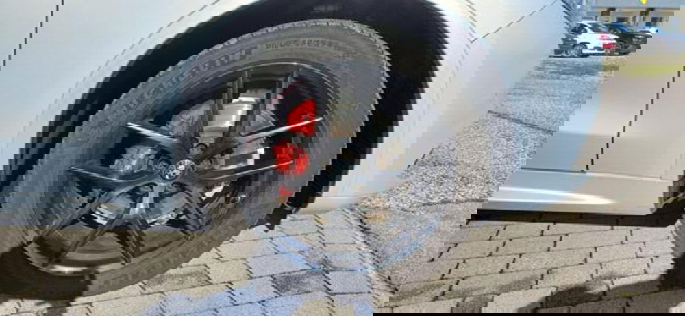 Alfa Romeo Stelvio usata a Padova (9)