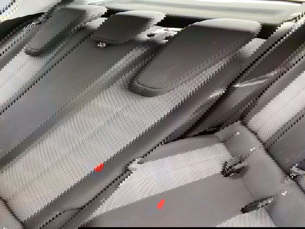 Opel Corsa usata a Milano (10)