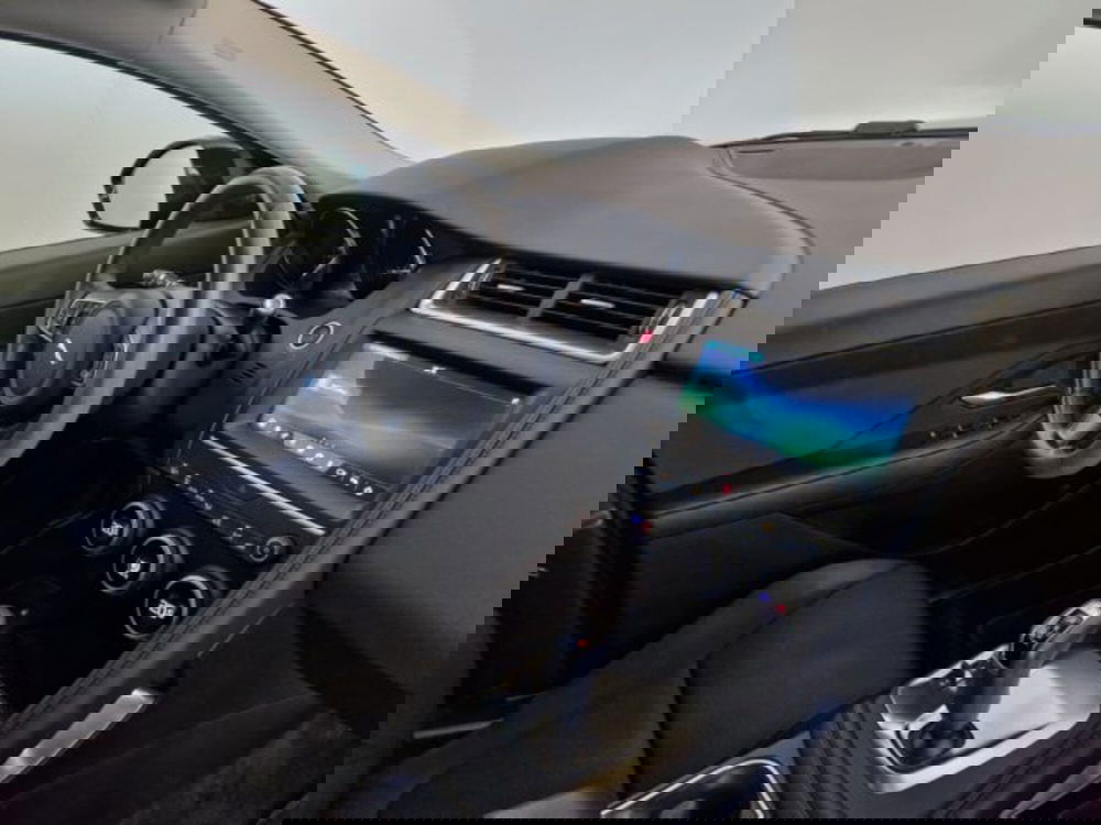Jaguar E-Pace usata a Modena (10)