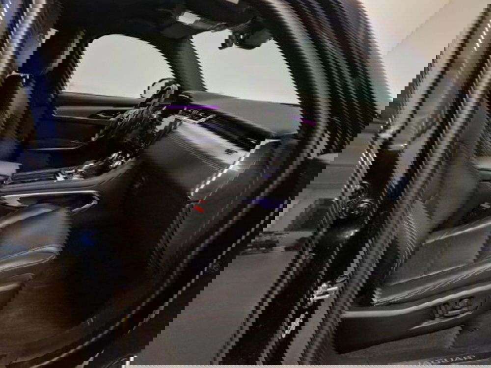 Jaguar F-Pace usata a Modena (3)