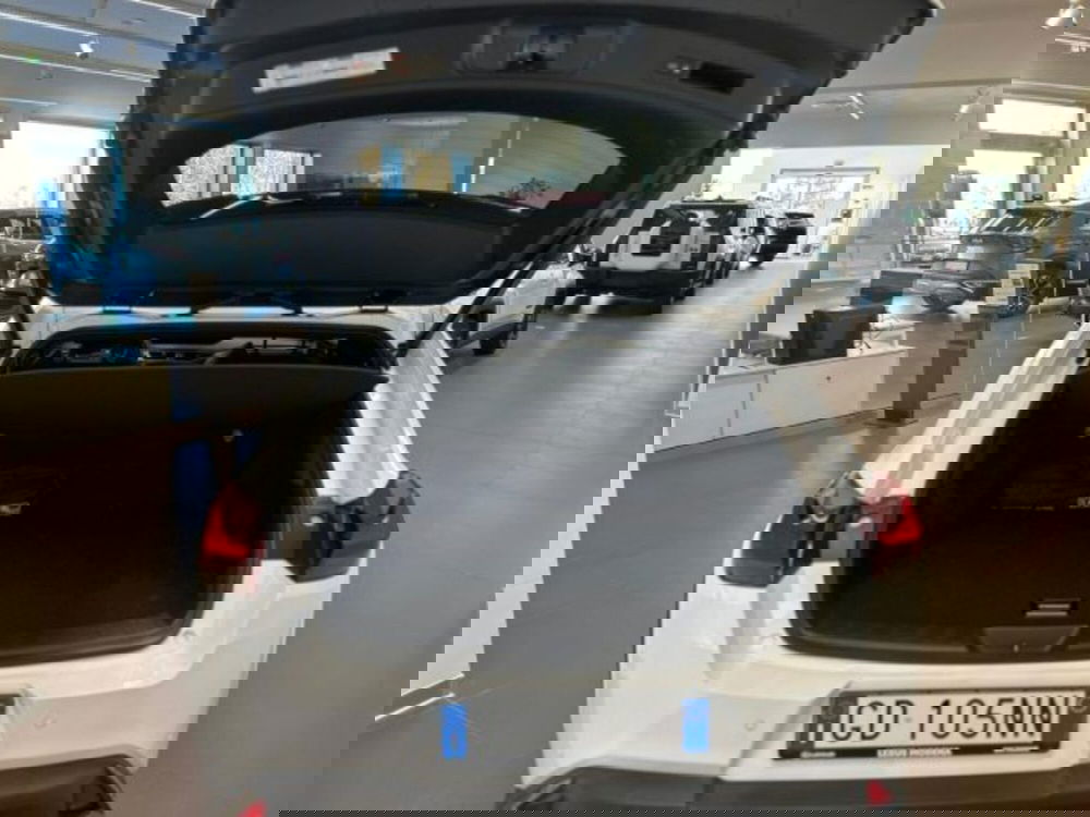 Lexus UX usata a Modena (9)