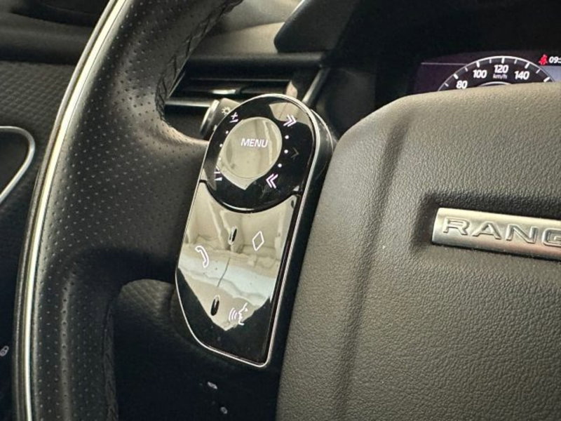 Land Rover Range Rover Velar usata a Modena (11)