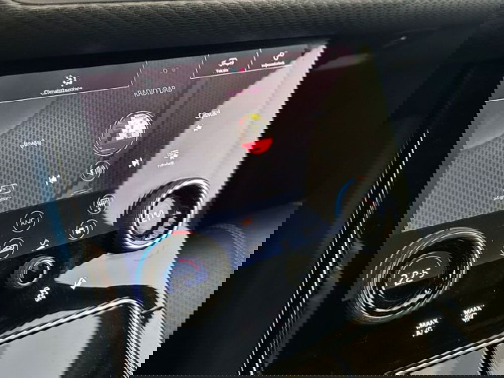 Land Rover Range Rover Velar usata a Modena (16)