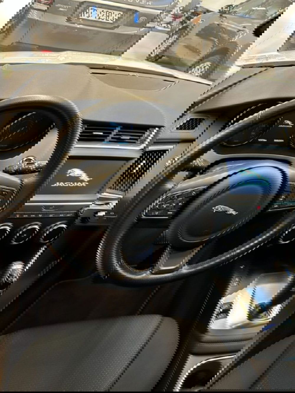 Jaguar E-Pace usata a Modena (8)