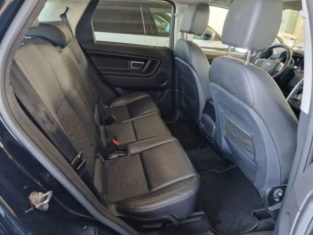 Land Rover Discovery Sport usata a Modena (4)