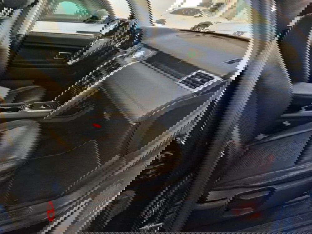 Land Rover Discovery Sport usata a Modena (6)