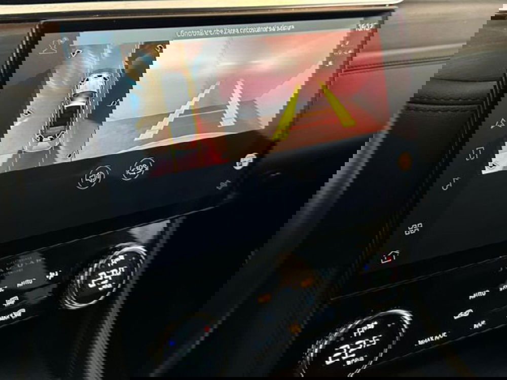 Jaguar F-Pace usata a Modena (14)