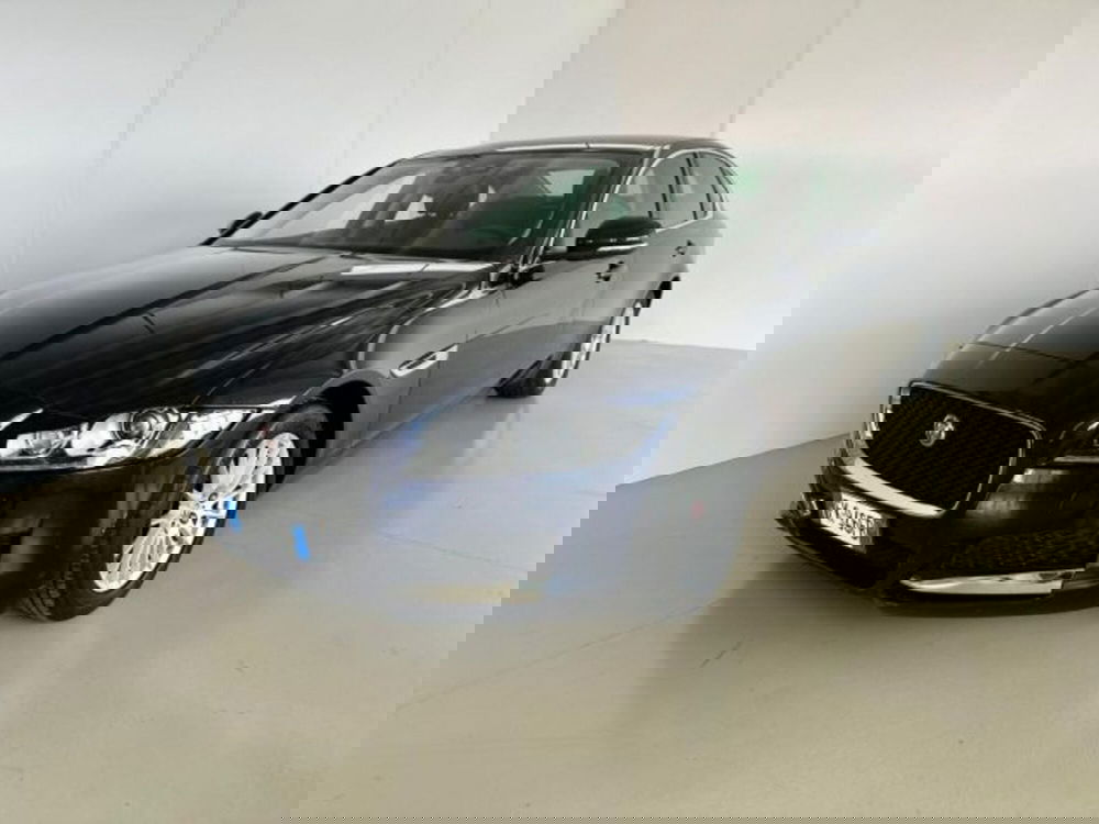 Jaguar XF usata a Modena