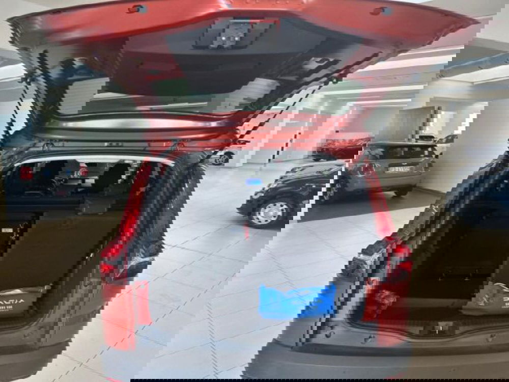 Dacia Jogger usata a Modena (14)