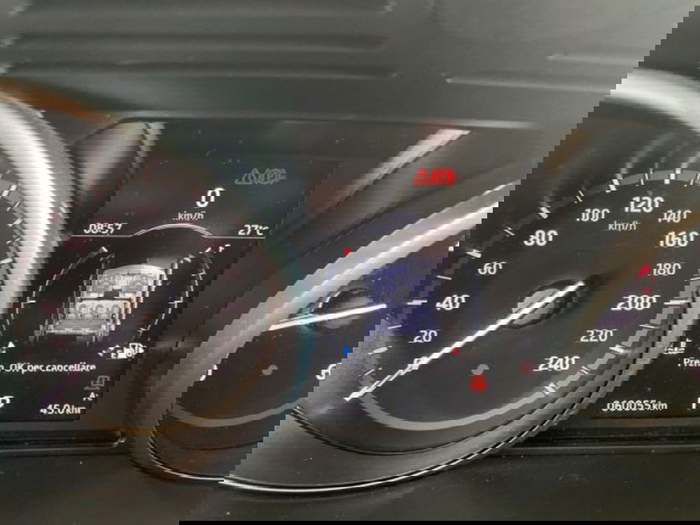 Land Rover Discovery Sport usata a Modena (15)