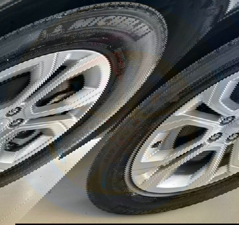 Land Rover Discovery Sport usata a Modena (9)