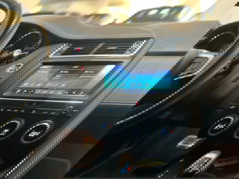 Jaguar E-Pace usata a Modena (14)