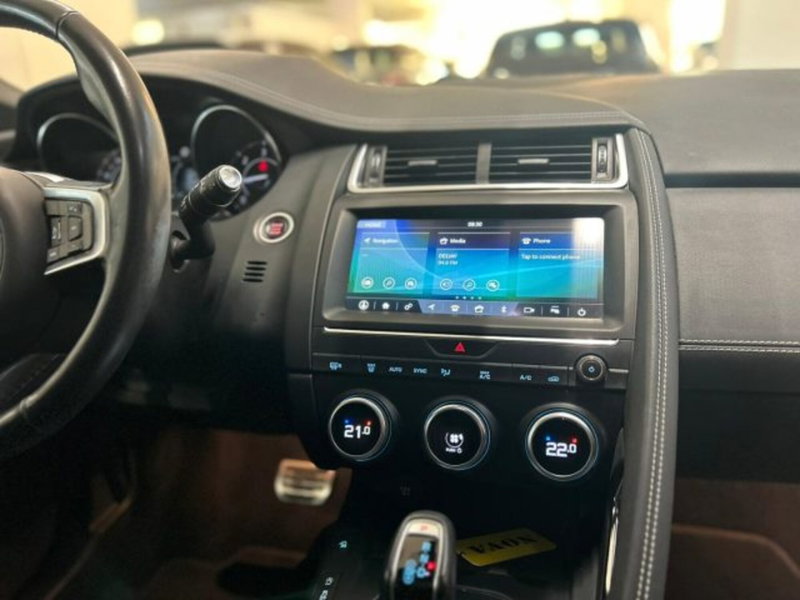 Jaguar E-Pace usata a Modena (14)